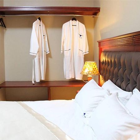 Sapphire Hotel Entebbe Kigo Kajansi Zewnętrze zdjęcie