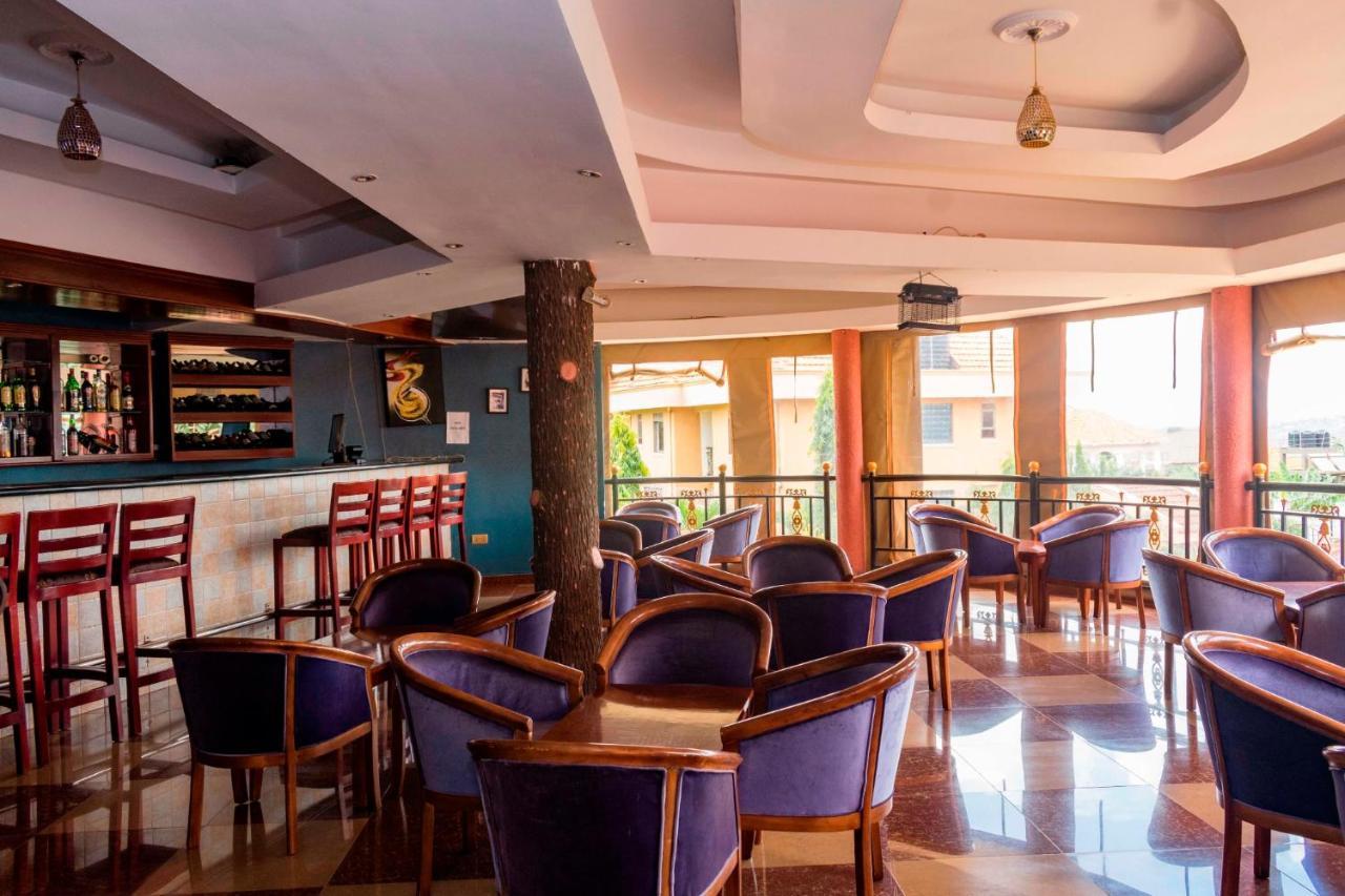 Sapphire Hotel Entebbe Kigo Kajansi Zewnętrze zdjęcie