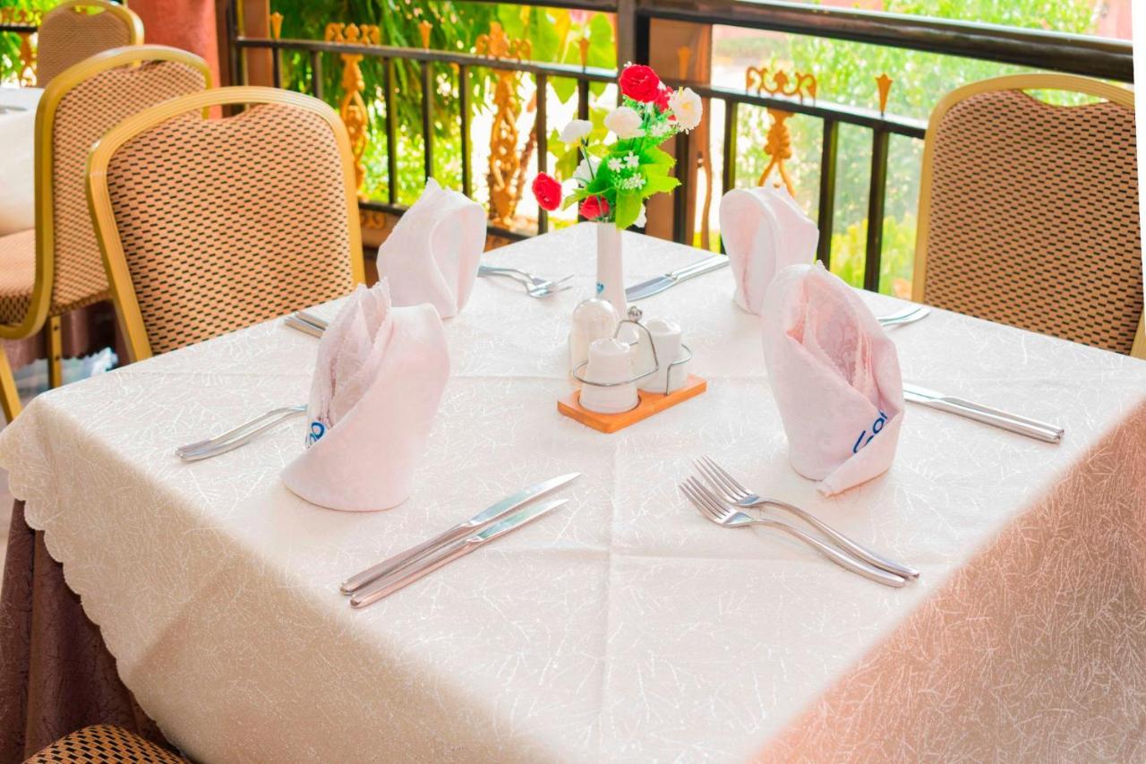 Sapphire Hotel Entebbe Kigo Kajansi Zewnętrze zdjęcie