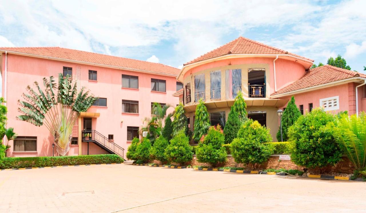 Sapphire Hotel Entebbe Kigo Kajansi Zewnętrze zdjęcie