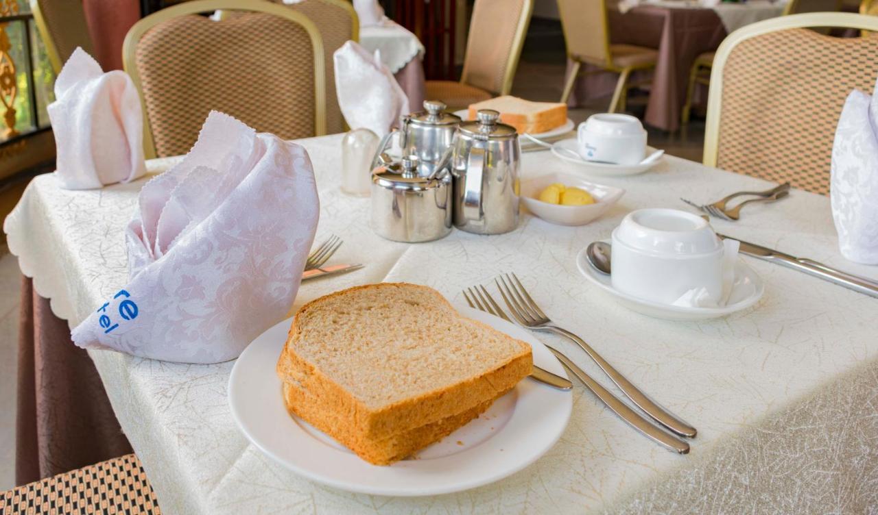Sapphire Hotel Entebbe Kigo Kajansi Zewnętrze zdjęcie