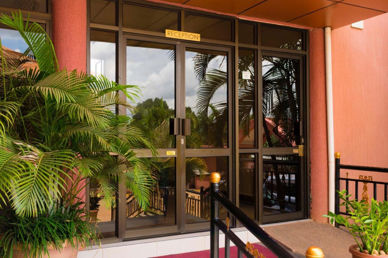 Sapphire Hotel Entebbe Kigo Kajansi Zewnętrze zdjęcie