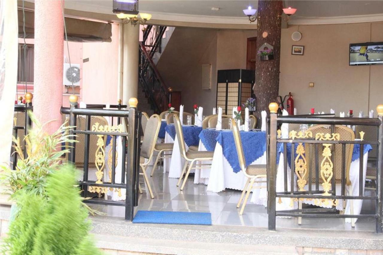 Sapphire Hotel Entebbe Kigo Kajansi Zewnętrze zdjęcie