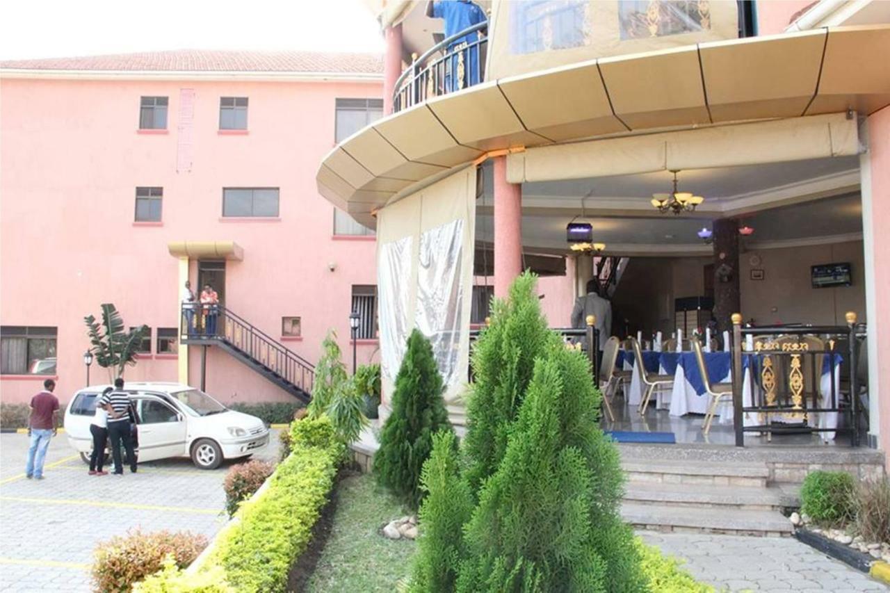 Sapphire Hotel Entebbe Kigo Kajansi Zewnętrze zdjęcie